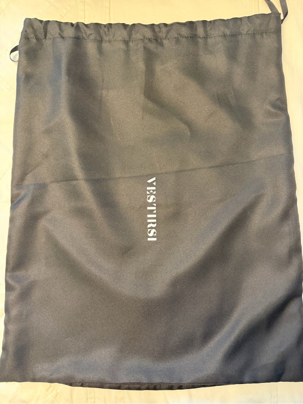 Vestirsi Scarlett Minimalist Black Leather Tote Bag - Picture 9 of 9